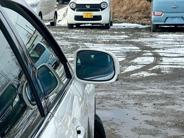 クラウン ２．５ロイヤルサルーンｉ－Ｆｏｕｒ　プレミアムＥＤ　車検整備付　アルミホイール　純正ナビ　バックカメラ　ＥＴＣ　クルーズコントロール　スマートキー　キーレス　ホワイトパールクリスタルシャイン（18枚目）