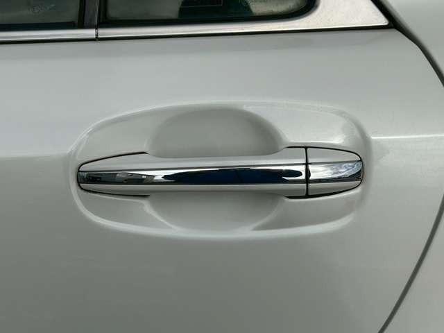 クラウン ２．５ロイヤルサルーンｉ－Ｆｏｕｒ　プレミアムＥＤ　車検整備付　アルミホイール　純正ナビ　バックカメラ　ＥＴＣ　クルーズコントロール　スマートキー　キーレス　ホワイトパールクリスタルシャイン（20枚目）
