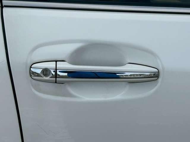 クラウン ２．５ロイヤルサルーンｉ－Ｆｏｕｒ　プレミアムＥＤ　車検整備付　アルミホイール　純正ナビ　バックカメラ　ＥＴＣ　クルーズコントロール　スマートキー　キーレス　ホワイトパールクリスタルシャイン（22枚目）
