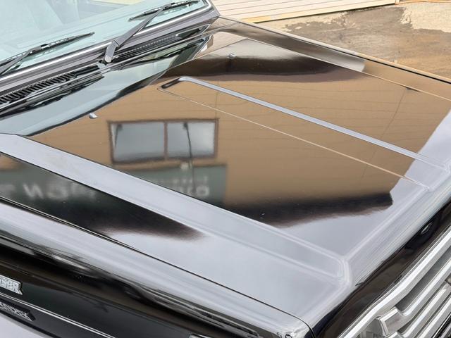 ランドクルーザー７０ ＬＸ　／本州西日本仕入れ／オールペイントブラック／後期型７６／フロントコイルサスペンション／電圧１２Ｖ／純正ナローボデイ／４ナンバー登録／ブラッドレーアルミホイール／グッドリッヂＫＯ２オールテレーンタイヤ／（10枚目）