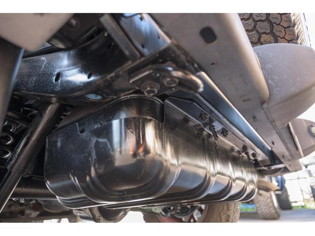 ジープ・ラングラー サハラ　／本州東海仕入れ／後期モデル／４速ＡＴ／エクストリームＪアルミホイール／グッドリッヂＫＯ２オールテレーン／オーバーフェンダーブラック塗装／フォグランプ／クルーズコントロール／ポータプルナビ／ＡＢＳ（60枚目）