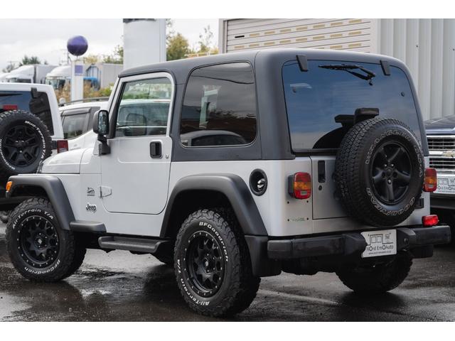 ジープ・ラングラー サハラ　／本州東海仕入れ／後期モデル／４速ＡＴ／エクストリームＪアルミホイール／グッドリッヂＫＯ２オールテレーン／オーバーフェンダーブラック塗装／フォグランプ／クルーズコントロール／ポータプルナビ／ＡＢＳ（62枚目）