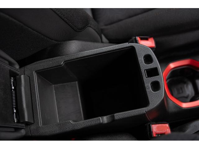 ジープ・レネゲード トレイルホーク　／関東仕入れ／４ＷＤモデル／エクストリームアルミホイール／Ｂｌｕｅｔｏｏｔｈナビ／ウィンカーミラー／ＨＩＤライト／オートエアコン／クリアランスソナー／レーンキープアシスト／ＡＢＳ／ＡＩＲＢＡＧ／（44枚目）