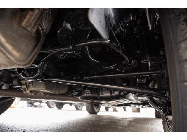 ジープ・レネゲード トレイルホーク　／関東仕入れ／４ＷＤモデル／エクストリームアルミホイール／Ｂｌｕｅｔｏｏｔｈナビ／ウィンカーミラー／ＨＩＤライト／オートエアコン／クリアランスソナー／レーンキープアシスト／ＡＢＳ／ＡＩＲＢＡＧ／（63枚目）