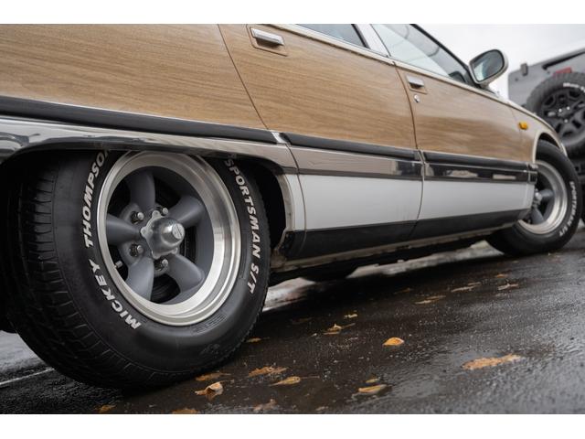 ビュイックロードマスター ワゴン　／九州仕入れ／新車並行モデル／最終年式／ＬＴ１エンジン／ウッドデカール／アメリカンレーシングアルミホイール／ミッキートンプソンホワイトレタータイヤ／室内電動シート／本革シート／サンルーフ／ＡＢＳ（21枚目）