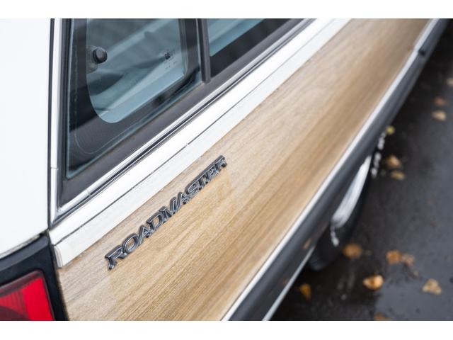 ビュイックロードマスター ワゴン　／九州仕入れ／新車並行モデル／最終年式／ＬＴ１エンジン／ウッドデカール／アメリカンレーシングアルミホイール／ミッキートンプソンホワイトレタータイヤ／室内電動シート／本革シート／サンルーフ／ＡＢＳ（26枚目）