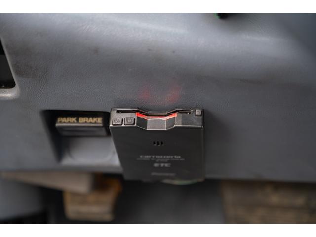 ビュイックロードマスター ワゴン　／九州仕入れ／新車並行モデル／最終年式／ＬＴ１エンジン／ウッドデカール／アメリカンレーシングアルミホイール／ミッキートンプソンホワイトレタータイヤ／室内電動シート／本革シート／サンルーフ／ＡＢＳ（35枚目）