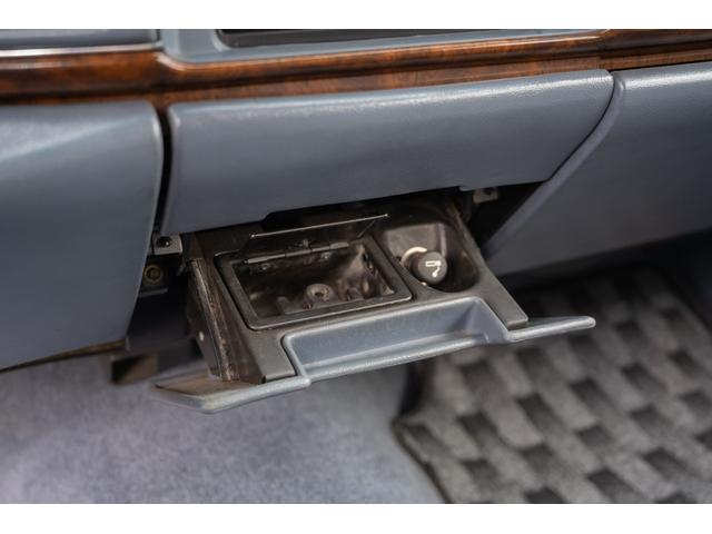 ビュイックロードマスター ワゴン　／九州仕入れ／新車並行モデル／最終年式／ＬＴ１エンジン／ウッドデカール／アメリカンレーシングアルミホイール／ミッキートンプソンホワイトレタータイヤ／室内電動シート／本革シート／サンルーフ／ＡＢＳ（41枚目）