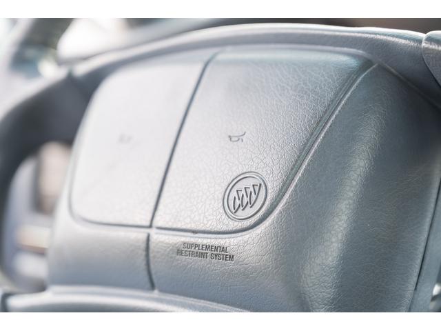 ビュイックロードマスター ワゴン　／九州仕入れ／新車並行モデル／最終年式／ＬＴ１エンジン／ウッドデカール／アメリカンレーシングアルミホイール／ミッキートンプソンホワイトレタータイヤ／室内電動シート／本革シート／サンルーフ／ＡＢＳ（45枚目）