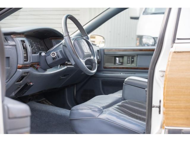 ビュイックロードマスター ワゴン　／九州仕入れ／新車並行モデル／最終年式／ＬＴ１エンジン／ウッドデカール／アメリカンレーシングアルミホイール／ミッキートンプソンホワイトレタータイヤ／室内電動シート／本革シート／サンルーフ／ＡＢＳ（49枚目）