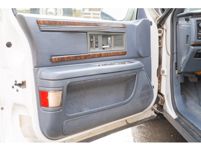 ビュイックロードマスター ワゴン　／九州仕入れ／新車並行モデル／最終年式／ＬＴ１エンジン／ウッドデカール／アメリカンレーシングアルミホイール／ミッキートンプソンホワイトレタータイヤ／室内電動シート／本革シート／サンルーフ／ＡＢＳ（51枚目）