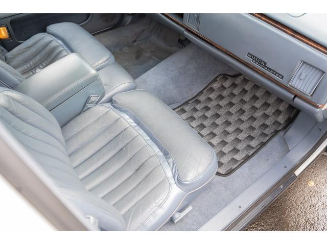 ビュイックロードマスター ワゴン　／九州仕入れ／新車並行モデル／最終年式／ＬＴ１エンジン／ウッドデカール／アメリカンレーシングアルミホイール／ミッキートンプソンホワイトレタータイヤ／室内電動シート／本革シート／サンルーフ／ＡＢＳ（55枚目）