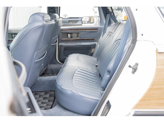 ビュイックロードマスター ワゴン　／九州仕入れ／新車並行モデル／最終年式／ＬＴ１エンジン／ウッドデカール／アメリカンレーシングアルミホイール／ミッキートンプソンホワイトレタータイヤ／室内電動シート／本革シート／サンルーフ／ＡＢＳ（57枚目）