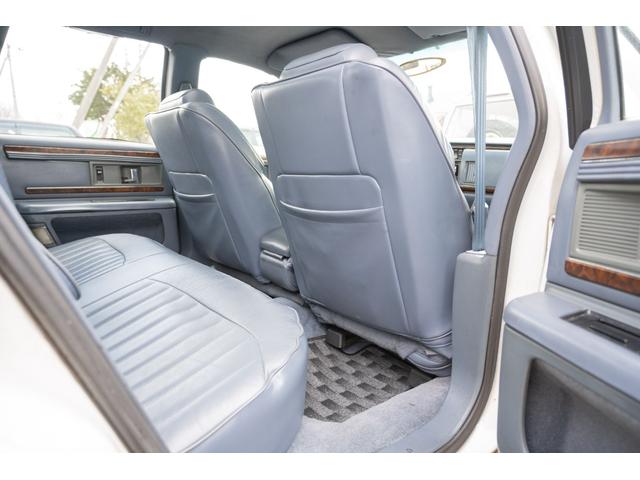 ビュイックロードマスター ワゴン　／九州仕入れ／新車並行モデル／最終年式／ＬＴ１エンジン／ウッドデカール／アメリカンレーシングアルミホイール／ミッキートンプソンホワイトレタータイヤ／室内電動シート／本革シート／サンルーフ／ＡＢＳ（58枚目）