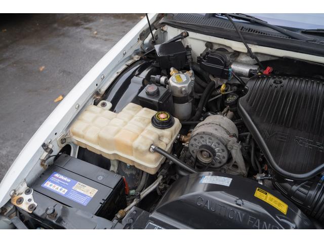 ビュイックロードマスター ワゴン　／九州仕入れ／新車並行モデル／最終年式／ＬＴ１エンジン／ウッドデカール／アメリカンレーシングアルミホイール／ミッキートンプソンホワイトレタータイヤ／室内電動シート／本革シート／サンルーフ／ＡＢＳ（66枚目）