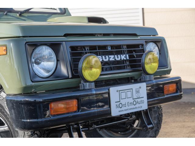 ジムニー ＨＣ　／リッチモンドグリーン／２インチリフトアップ／アクセレラマッドタイヤ／純正スチールマッドブラックペイント／クラシックグリル／室内ウッドデカール／ＬＥＤヘッドライト／ステンレス社外マフラー／（7枚目）