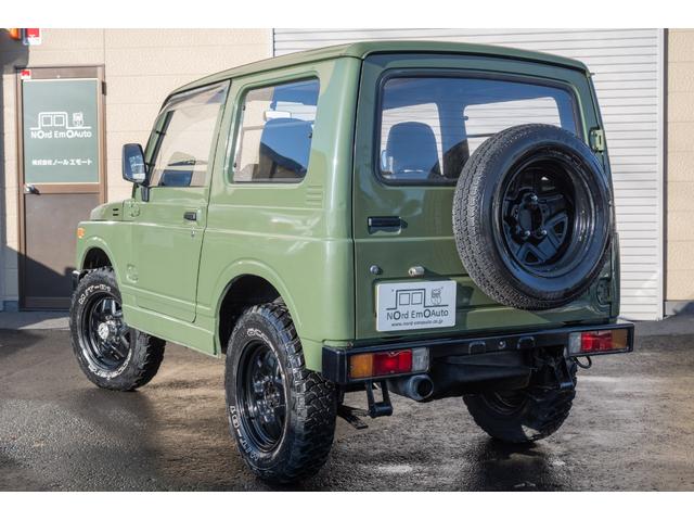 ジムニー ＨＣ　／リッチモンドグリーン／２インチリフトアップ／アクセレラマッドタイヤ／純正スチールマッドブラックペイント／クラシックグリル／室内ウッドデカール／ＬＥＤヘッドライト／ステンレス社外マフラー／（53枚目）