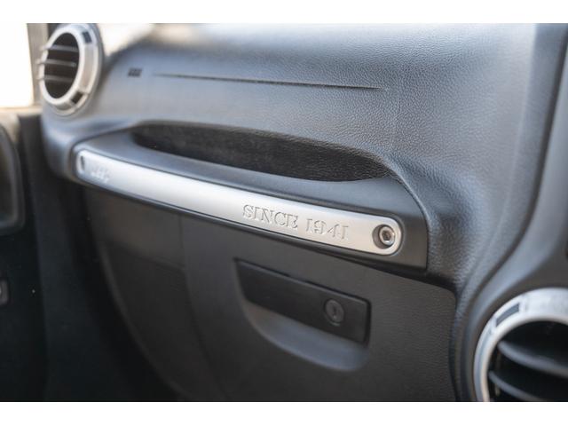 ジープ・ラングラーアンリミテッド サハラ /本州西日本仕入れ/ジオランダーX-ATタイヤ/ロックガンアルミホイール/インサートグリル/クロカンスチールバンパー/LEDヘッドライト/サイドカメラ/Bluetoothナビ/バックカメラ/後期モデル(35枚目)