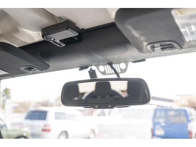 ジープ・ラングラーアンリミテッド サハラ /本州西日本仕入れ/ジオランダーX-ATタイヤ/ロックガンアルミホイール/インサートグリル/クロカンスチールバンパー/LEDヘッドライト/サイドカメラ/Bluetoothナビ/バックカメラ/後期モデル(43枚目)