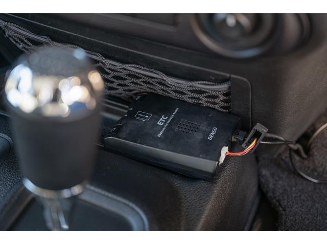 ジープ・ラングラーアンリミテッド サハラ /本州西日本仕入れ/ジオランダーX-ATタイヤ/ロックガンアルミホイール/インサートグリル/クロカンスチールバンパー/LEDヘッドライト/サイドカメラ/Bluetoothナビ/バックカメラ/後期モデル(45枚目)