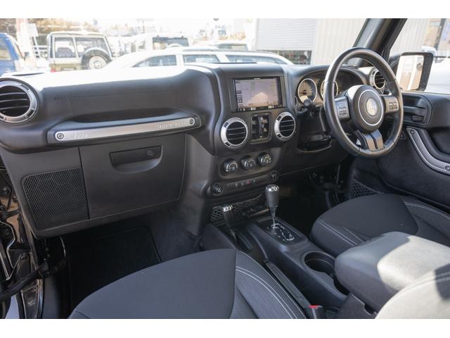 ジープ・ラングラーアンリミテッド サハラ /本州西日本仕入れ/ジオランダーX-ATタイヤ/ロックガンアルミホイール/インサートグリル/クロカンスチールバンパー/LEDヘッドライト/サイドカメラ/Bluetoothナビ/バックカメラ/後期モデル(48枚目)