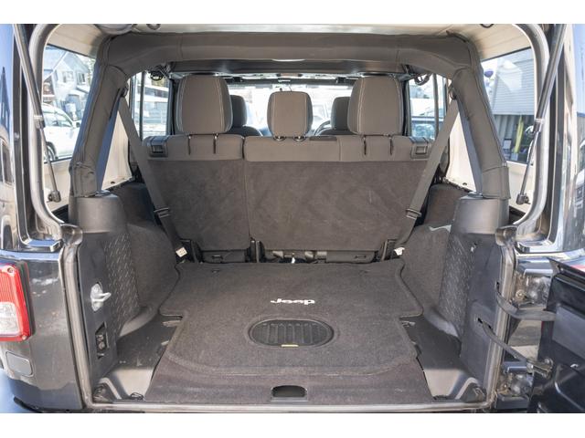 ジープ・ラングラーアンリミテッド サハラ /本州西日本仕入れ/ジオランダーX-ATタイヤ/ロックガンアルミホイール/インサートグリル/クロカンスチールバンパー/LEDヘッドライト/サイドカメラ/Bluetoothナビ/バックカメラ/後期モデル(53枚目)