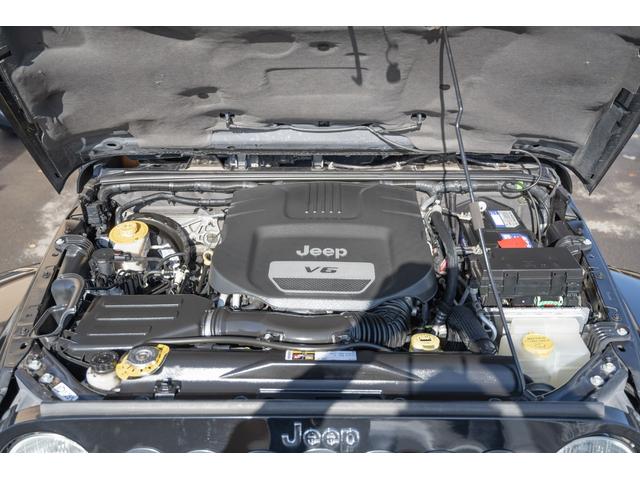 ジープ・ラングラーアンリミテッド サハラ /本州西日本仕入れ/ジオランダーX-ATタイヤ/ロックガンアルミホイール/インサートグリル/クロカンスチールバンパー/LEDヘッドライト/サイドカメラ/Bluetoothナビ/バックカメラ/後期モデル(57枚目)