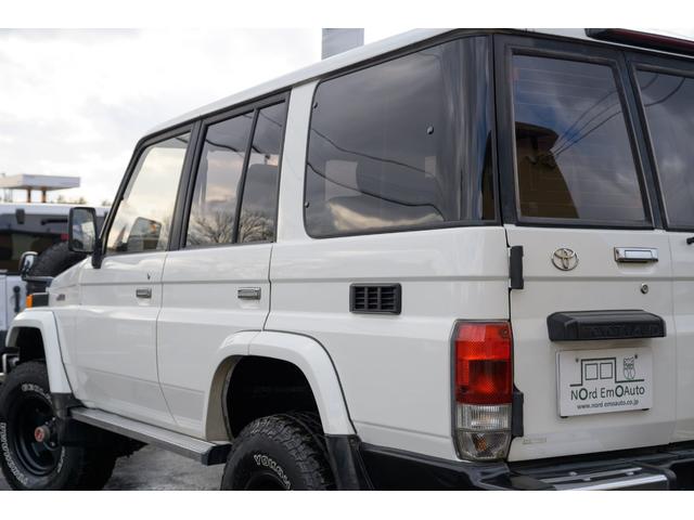 左クオーターパネル状態の良いです。