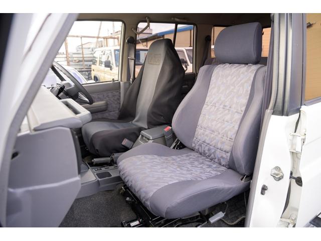 ＺＸシートはサスペンション式になっております。