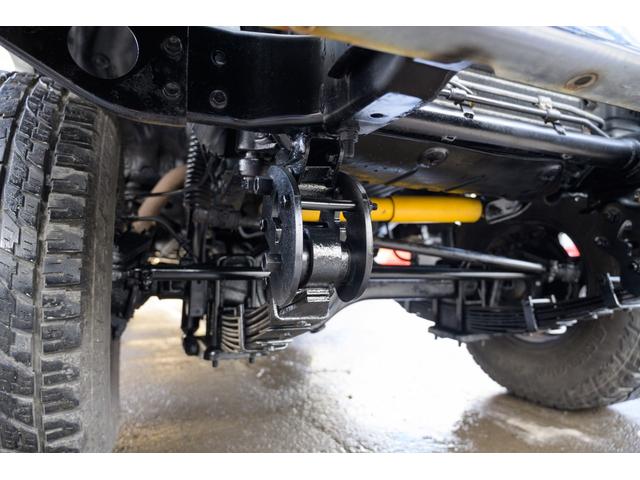 リーフとシャックルは国産ブランドのキープスラント製品になります。乗り味めちゃ良いです。