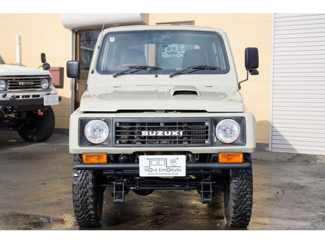 ジムニー 　／オールペイントデザートカーキ／２インチアップ／最終５型モデル／クラシックグリル／ジオランダーマッドタイヤ／前後ステンレスバンパー／クリスタルヘッドライト／ドライブレコーダー／シートカバー／エアコン／（13枚目）