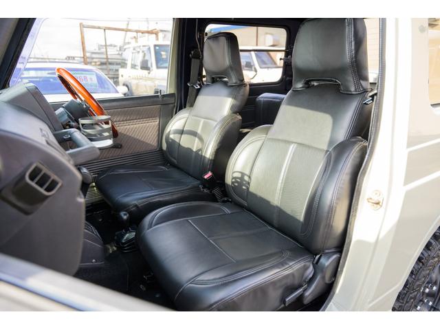 ジムニー 　／オールペイントデザートカーキ／２インチアップ／最終５型モデル／クラシックグリル／ジオランダーマッドタイヤ／前後ステンレスバンパー／クリスタルヘッドライト／ドライブレコーダー／シートカバー／エアコン／（39枚目）