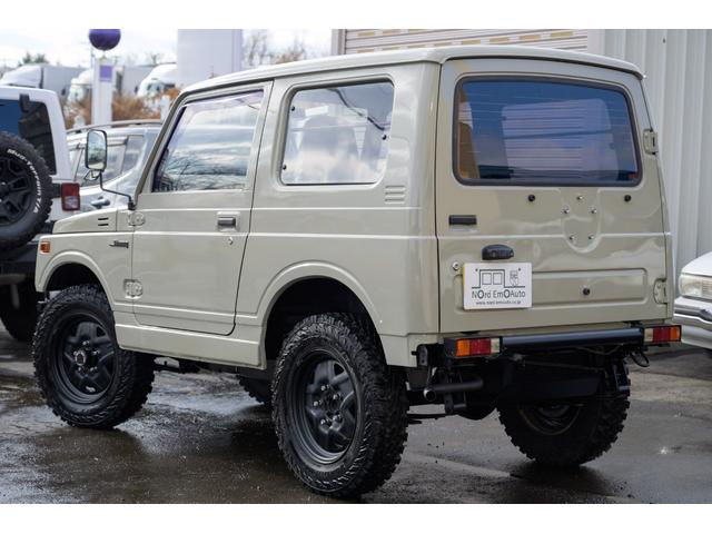 ジムニー 　／オールペイントデザートカーキ／２インチアップ／最終５型モデル／クラシックグリル／ジオランダーマッドタイヤ／前後ステンレスバンパー／クリスタルヘッドライト／ドライブレコーダー／シートカバー／エアコン／（64枚目）