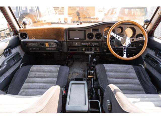 ランドクルーザー60 VX /本州北関東仕入れ/4インチリフトアップ/USリアバンパー/サイドデカール/グッドイヤーMTRマッドタイヤ/レンコンホイール/新品デポレーシングステアリング/キッカースピーカー/ワインレッドペイント/(25枚目)