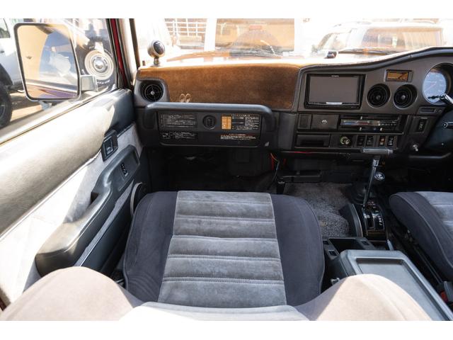 ランドクルーザー60 VX /本州北関東仕入れ/4インチリフトアップ/USリアバンパー/サイドデカール/グッドイヤーMTRマッドタイヤ/レンコンホイール/新品デポレーシングステアリング/キッカースピーカー/ワインレッドペイント/(27枚目)