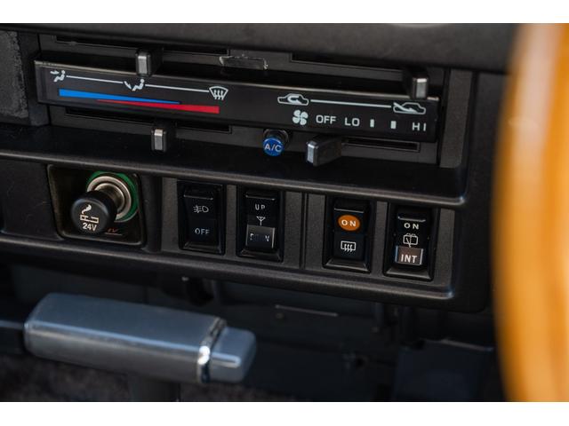 ランドクルーザー60 VX /本州北関東仕入れ/4インチリフトアップ/USリアバンパー/サイドデカール/グッドイヤーMTRマッドタイヤ/レンコンホイール/新品デポレーシングステアリング/キッカースピーカー/ワインレッドペイント/(31枚目)