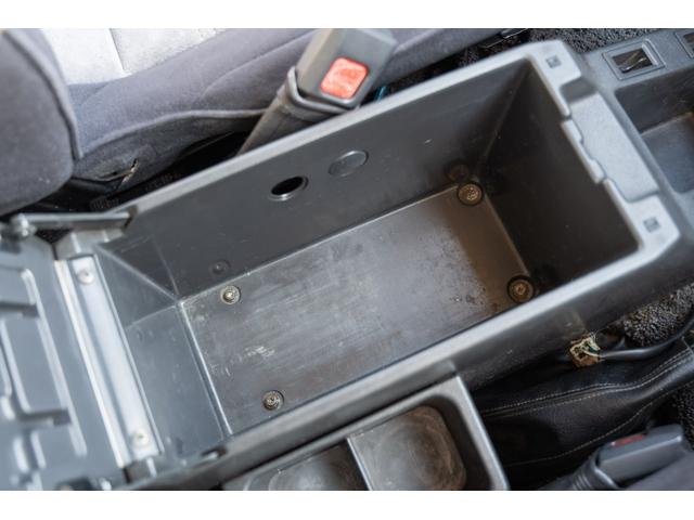 ランドクルーザー60 VX /本州北関東仕入れ/4インチリフトアップ/USリアバンパー/サイドデカール/グッドイヤーMTRマッドタイヤ/レンコンホイール/新品デポレーシングステアリング/キッカースピーカー/ワインレッドペイント/(36枚目)