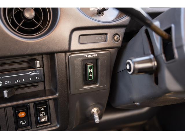 ランドクルーザー60 VX /本州北関東仕入れ/4インチリフトアップ/USリアバンパー/サイドデカール/グッドイヤーMTRマッドタイヤ/レンコンホイール/新品デポレーシングステアリング/キッカースピーカー/ワインレッドペイント/(38枚目)