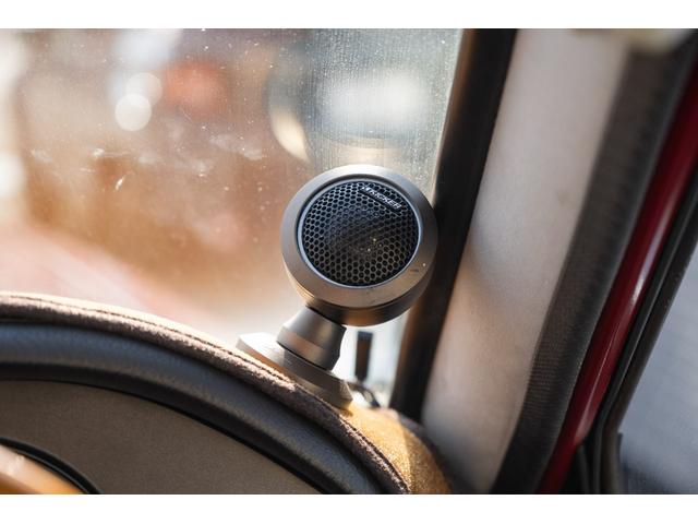 ランドクルーザー60 VX /本州北関東仕入れ/4インチリフトアップ/USリアバンパー/サイドデカール/グッドイヤーMTRマッドタイヤ/レンコンホイール/新品デポレーシングステアリング/キッカースピーカー/ワインレッドペイント/(39枚目)