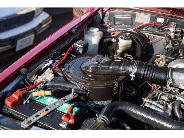 ランドクルーザー60 VX /本州北関東仕入れ/4インチリフトアップ/USリアバンパー/サイドデカール/グッドイヤーMTRマッドタイヤ/レンコンホイール/新品デポレーシングステアリング/キッカースピーカー/ワインレッドペイント/(51枚目)