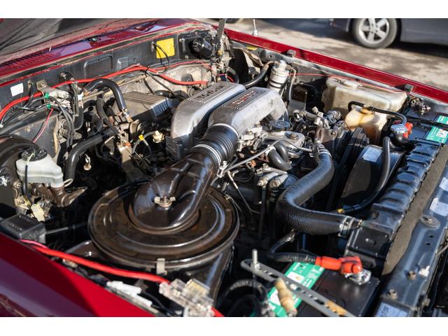 ランドクルーザー60 VX /本州北関東仕入れ/4インチリフトアップ/USリアバンパー/サイドデカール/グッドイヤーMTRマッドタイヤ/レンコンホイール/新品デポレーシングステアリング/キッカースピーカー/ワインレッドペイント/(52枚目)