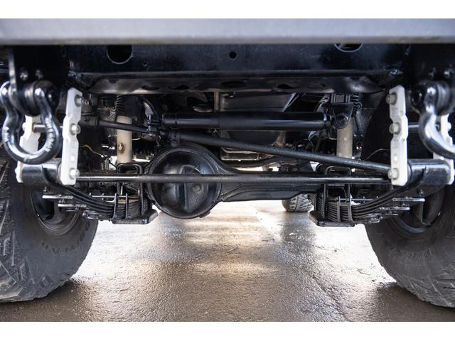 ランドクルーザー60 VX /本州北関東仕入れ/4インチリフトアップ/USリアバンパー/サイドデカール/グッドイヤーMTRマッドタイヤ/レンコンホイール/新品デポレーシングステアリング/キッカースピーカー/ワインレッドペイント/(56枚目)