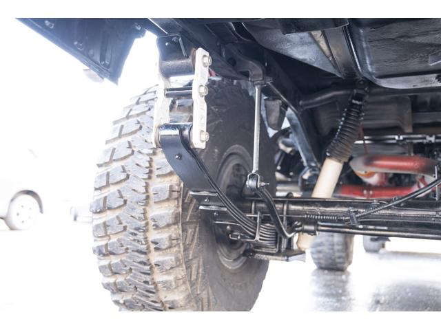 ランドクルーザー60 VX /本州北関東仕入れ/4インチリフトアップ/USリアバンパー/サイドデカール/グッドイヤーMTRマッドタイヤ/レンコンホイール/新品デポレーシングステアリング/キッカースピーカー/ワインレッドペイント/(64枚目)