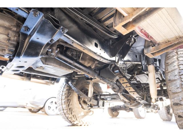 ランドクルーザー60 VX /本州北関東仕入れ/4インチリフトアップ/USリアバンパー/サイドデカール/グッドイヤーMTRマッドタイヤ/レンコンホイール/新品デポレーシングステアリング/キッカースピーカー/ワインレッドペイント/(69枚目)