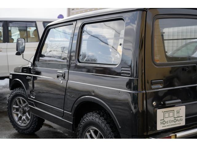 ジムニー ＨＣ　／本州東海仕入れ／新品ジオランダーマッドタイヤ／新品ＪＢ６４ＸＣアルミホイール／室内ウッド仕様／メッキグリル／クリアレンズ／前後ステンレスフロントバンパー／ナルディウッドステアリング／シートカバー（15枚目）