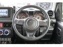 純正ステアリングが運転しやすいです。