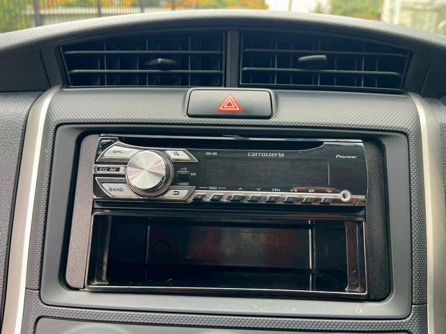 カローラフィールダー １．５Ｘ　４ＷＤ　ＥＴＣ　キーレスエントリー　電動格納ミラー　ＣＶＴ　衝突安全ボディ　ＡＢＳ　ＥＳＣ　ＣＤ　エアコン　パワーステアリング　パワーウィンドウ（3枚目）