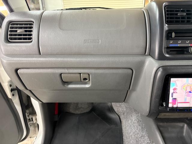 ジムニー XG 4WD/本州産/3型/5MT/ナビ/TV/下防錆済/ABS/ETC/キーレス/スタットレスタイヤ装着/純正ゴムマット/ドアバイザー/背面タイヤカバー/ライトコーティング/エアコン//検2年/(35枚目)