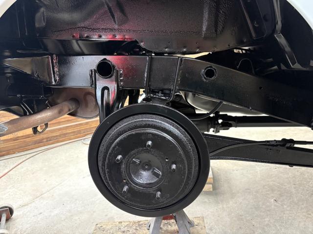 ジムニー XG 4WD/本州産/3型/5MT/ナビ/TV/下防錆済/ABS/ETC/キーレス/スタットレスタイヤ装着/純正ゴムマット/ドアバイザー/背面タイヤカバー/ライトコーティング/エアコン//検2年/(63枚目)