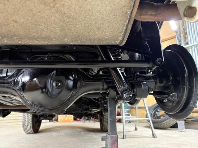 ジムニー XG 4WD/本州産/3型/5MT/ナビ/TV/下防錆済/ABS/ETC/キーレス/スタットレスタイヤ装着/純正ゴムマット/ドアバイザー/背面タイヤカバー/ライトコーティング/エアコン//検2年/(66枚目)